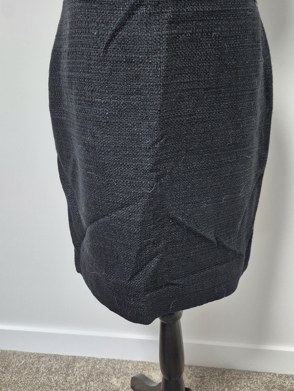 Theory Black Textured Pencil Skirt